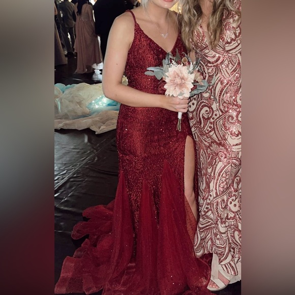 Ellie Wilde Red Prom Dress - Picture 1 of 4